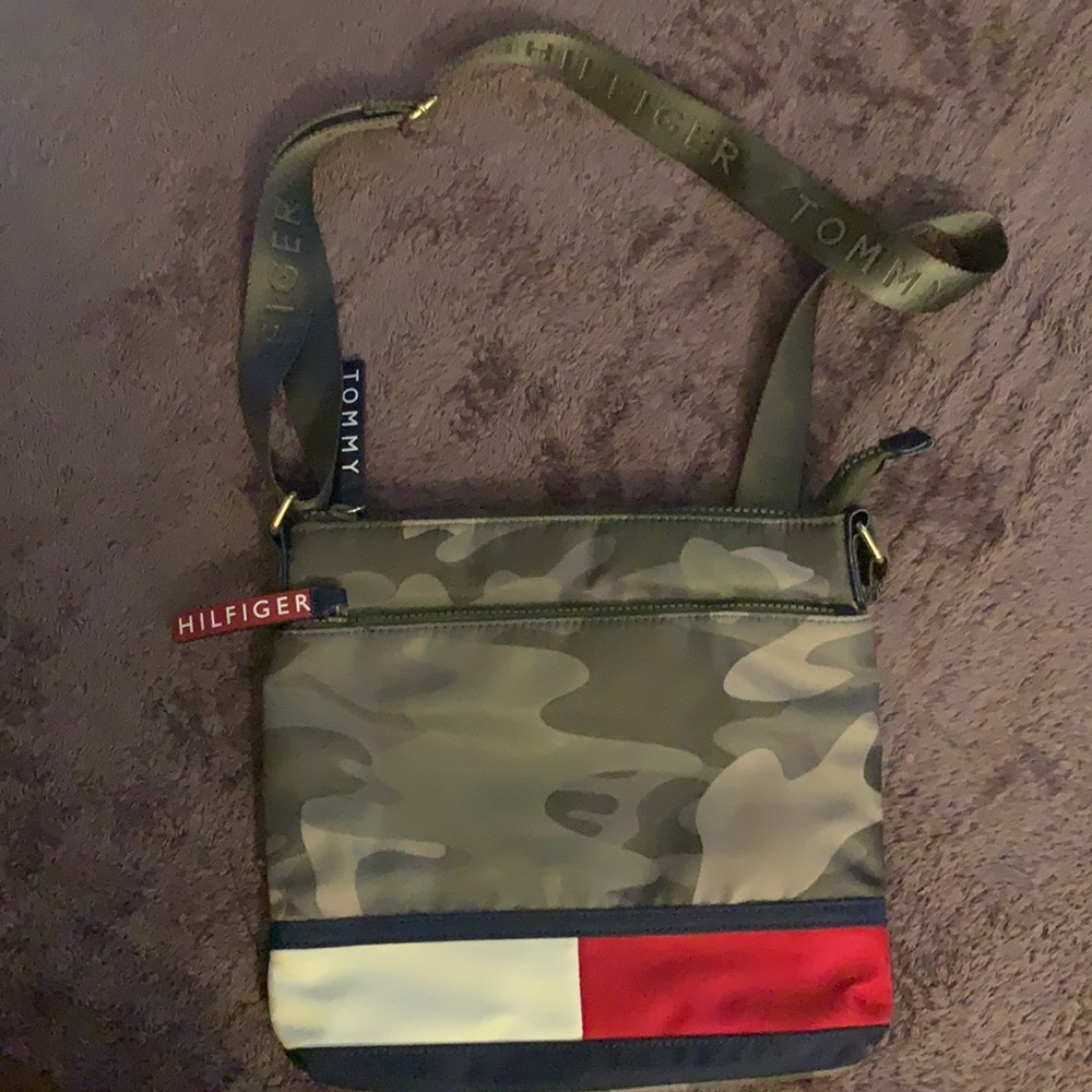 Tommy Hilfiger